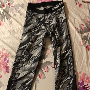 Nike Pro crop tights.